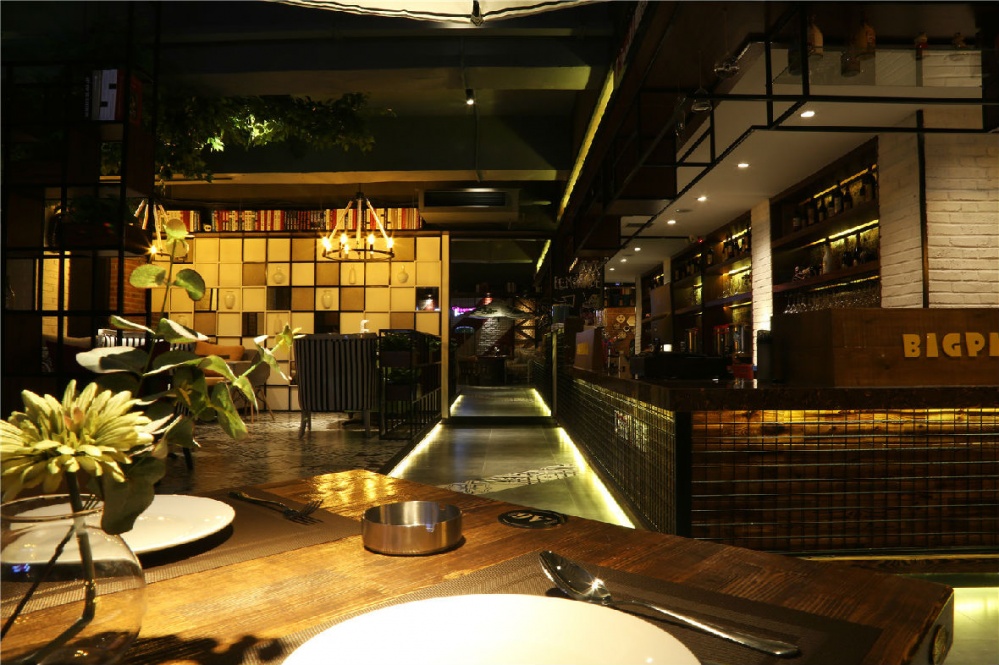 如何营造经典法式意式西餐厅装修风格